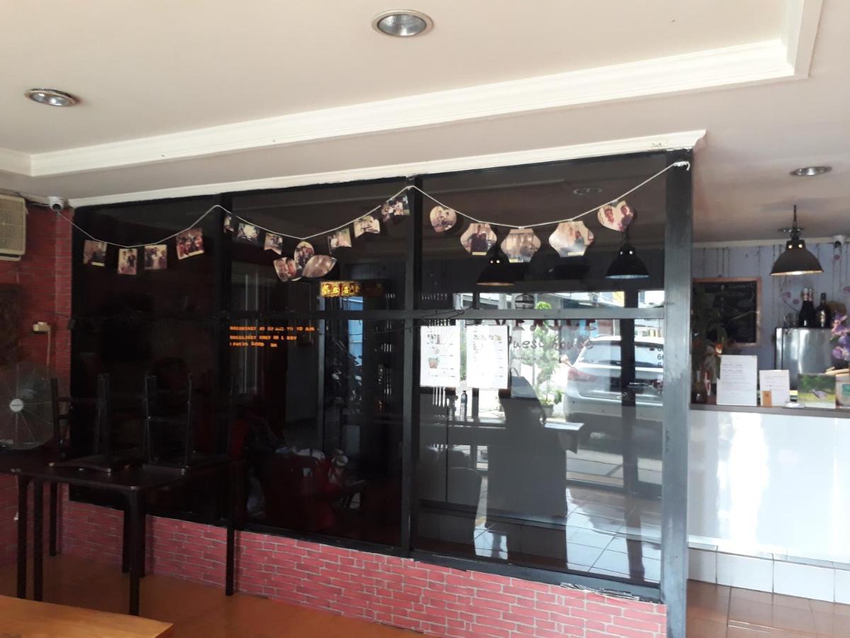 Venice Guest House Redpartner Jakarta Ngoại thất bức ảnh