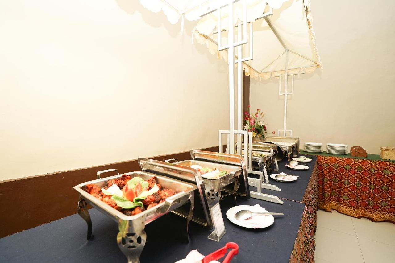 Venice Guest House Redpartner Jakarta Ngoại thất bức ảnh